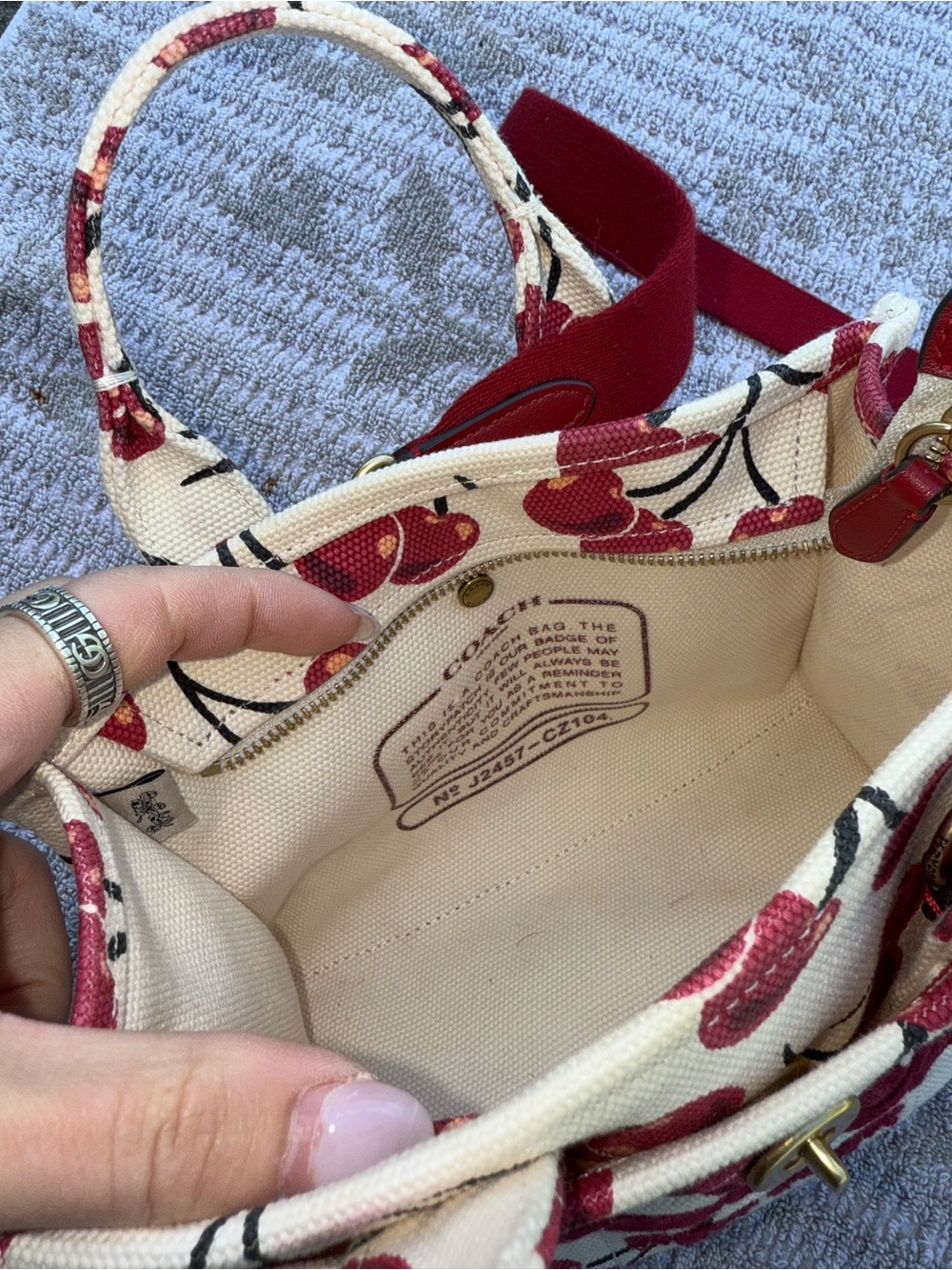 Coach Cherry Print Cargo Tote Canvas Mini - Picture 7 of 7